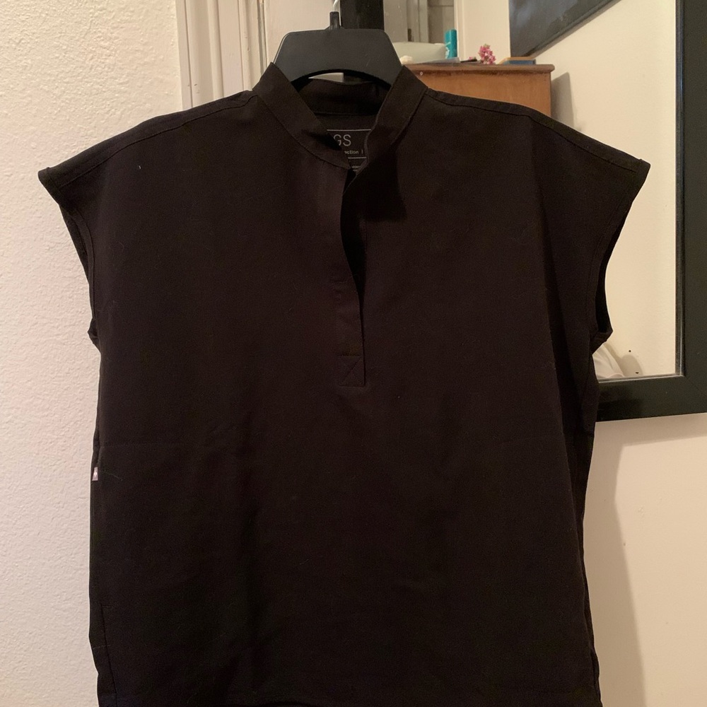 Women’s FIGS Rafaela Top